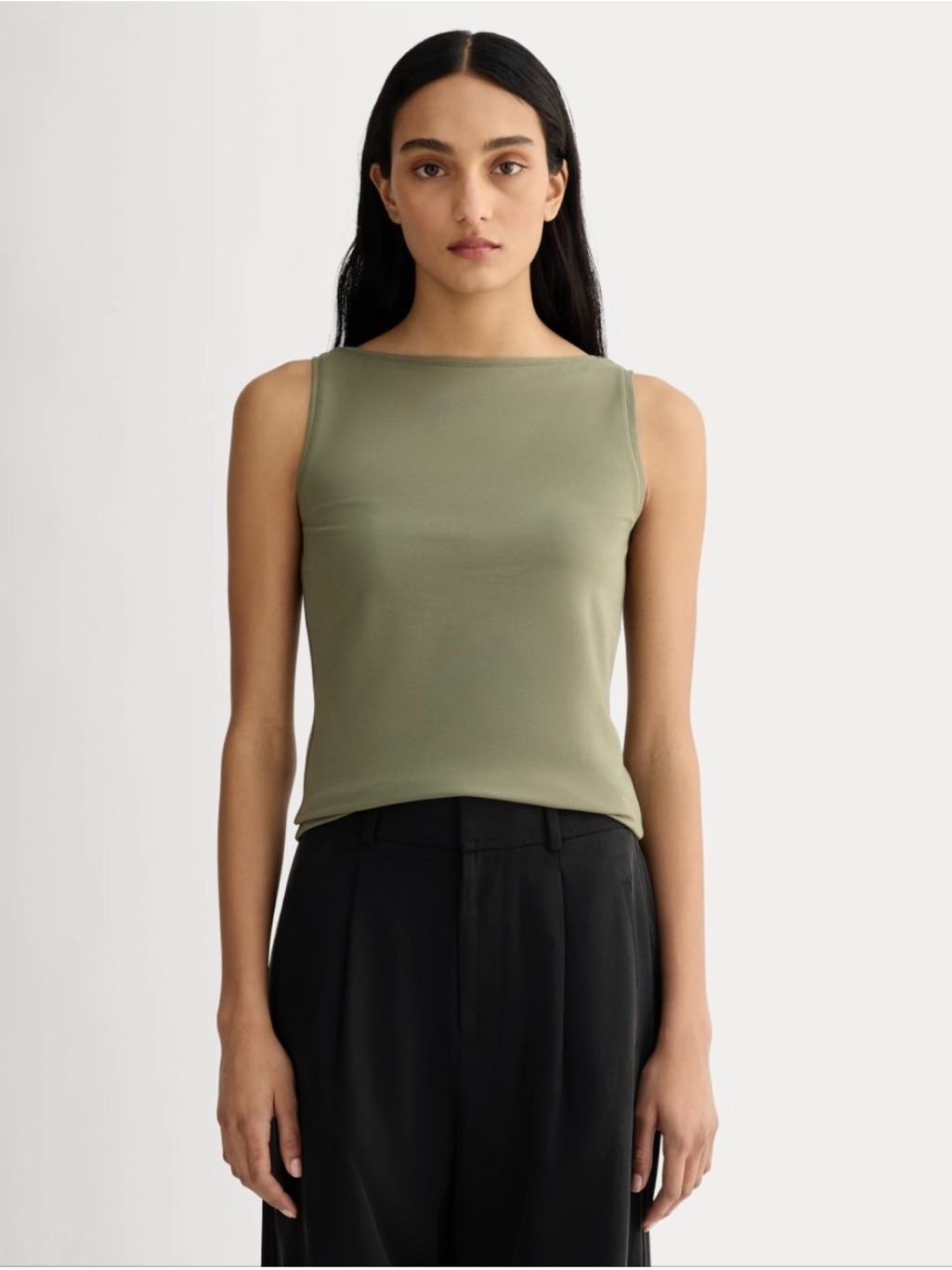 Everlane The Form Tank Pale Olive Green Boatneck Sleeveless Top Medium